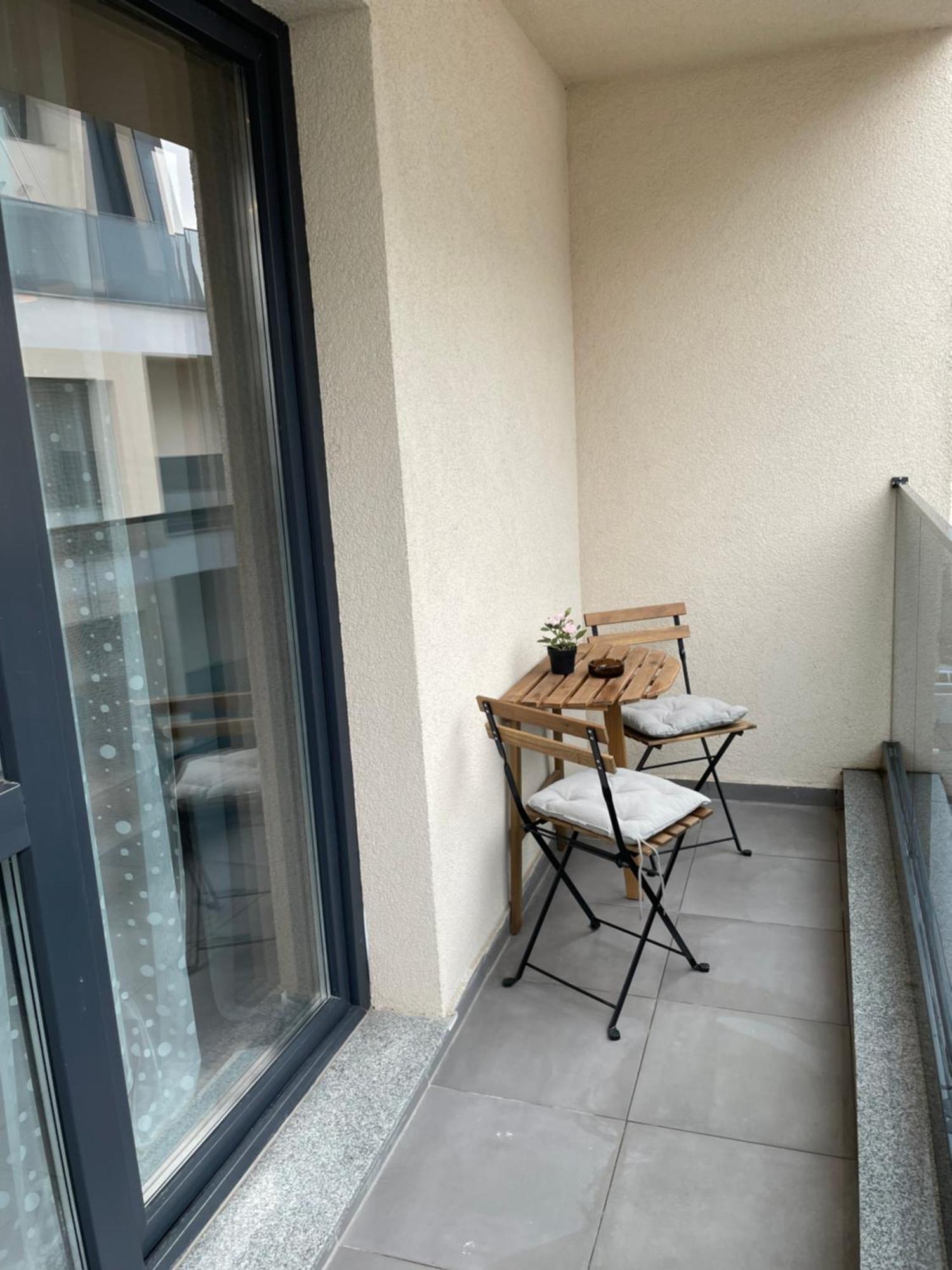 Studiokris Lejlighed Bukarest Eksteriør billede
